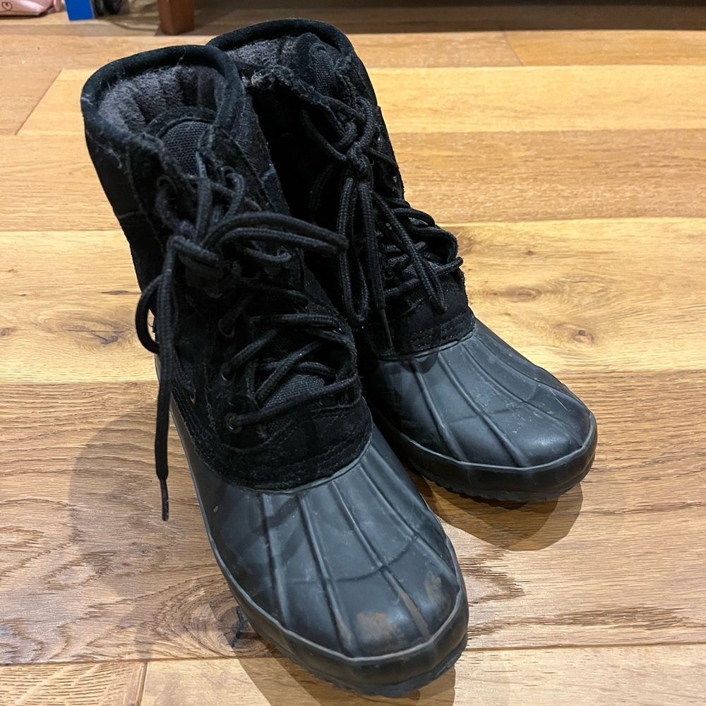 Black Bass boots